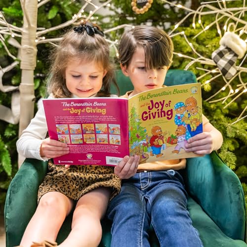 The Berenstain Bears and the Joy of Giving (Berenstain Bears Living Lights) - Christmas English Picture Book