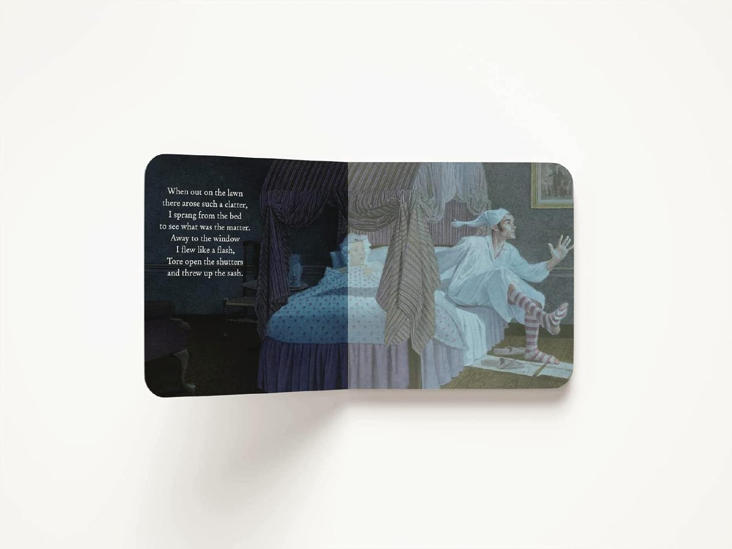 The Night Before Christmas Board Book: The Classic Edition (The New York Times Bestseller)